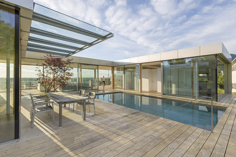 courtyard house by christian tonko 3