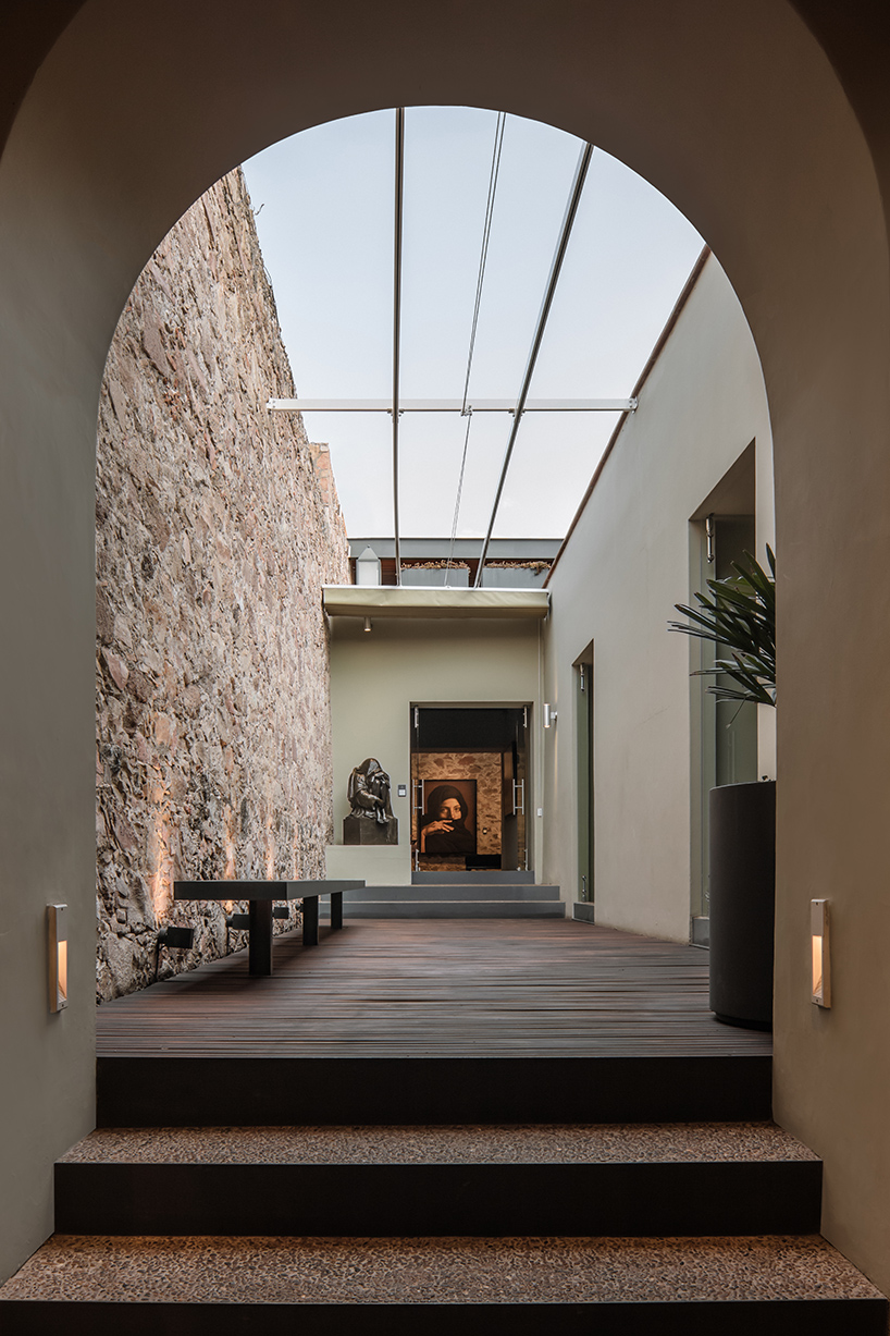 in a house dating from 1760 the santiago carbonell foundation museum was designed by miguel concha arquitectura 1