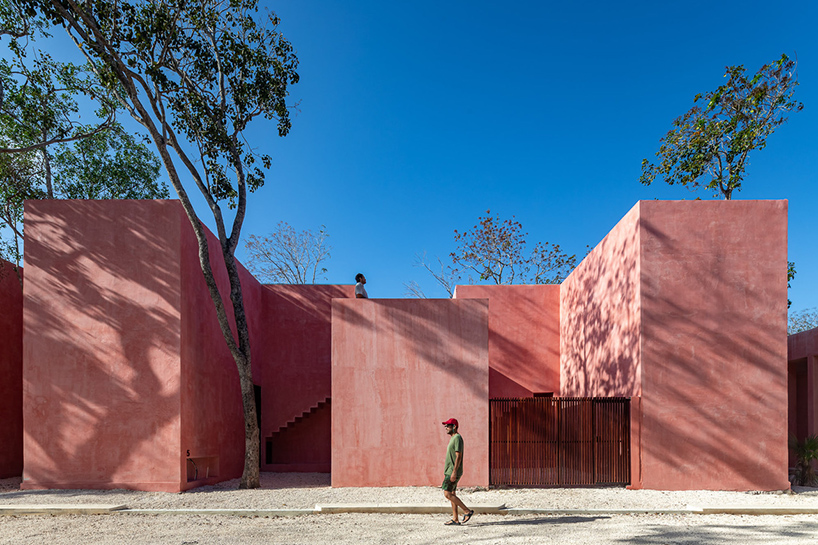 tulix the game of volumes reds facilitates the projection of shadows onto neighboring bodies and into the interior of the property creating microclimates from islands of vegetation by coyote arquitec 12