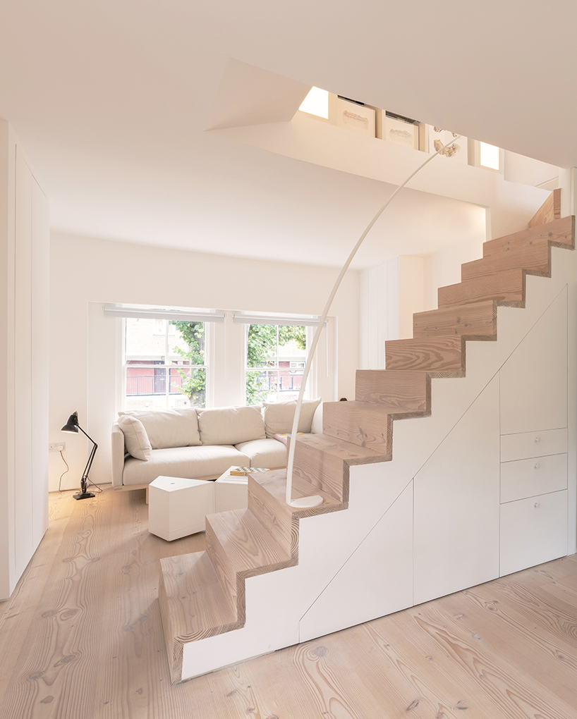 DHaus rediseña un microapartamento de estilo parisino en el centro de Londres