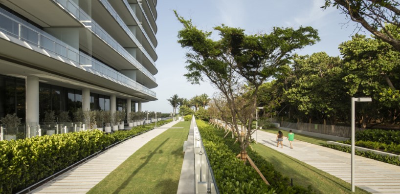 west 8 completes the landscaping for renzo piano's eighty seven park