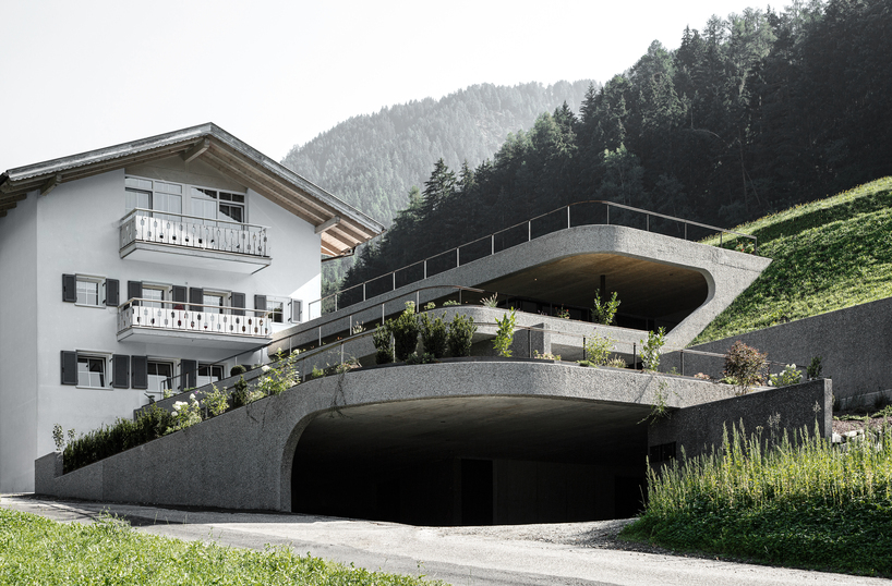 konoA renovates and extends 'house gasser' in south tyrol designboom