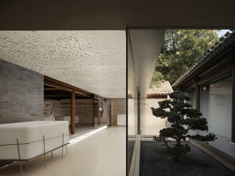 F.O.G. architecture restores timber structure of conserved historical building in beijing