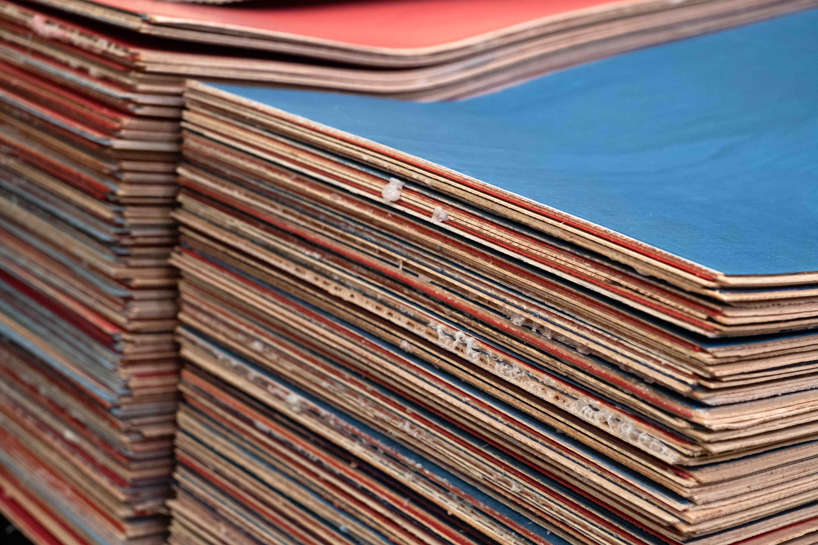 sandy shapes woodgrain surfskates designboom
