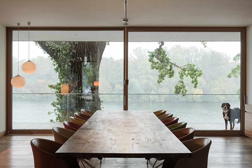 carlos zwick designs elevated lake house in potsdam germany 10