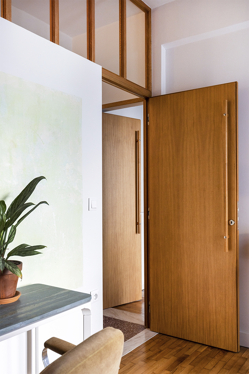 art curators apartment in lycabettus hill athens 8