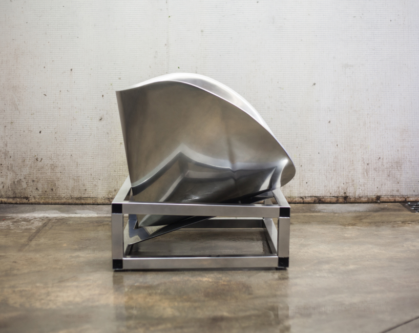 no seat belt required when a car body becomes an armchair