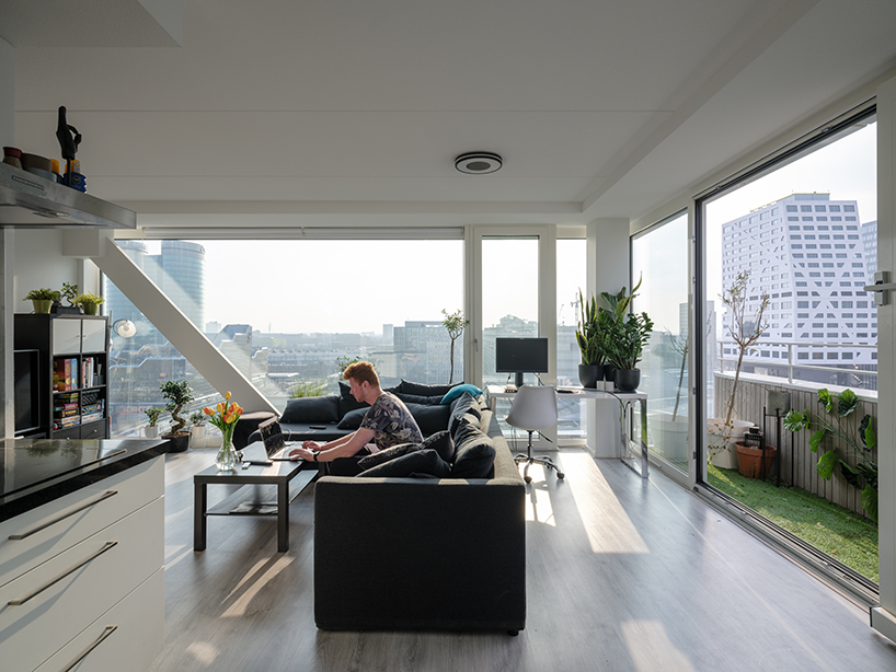 Het Hoofdperron is gebouwd boven het schilderachtige Microcity Utrecht Station 3