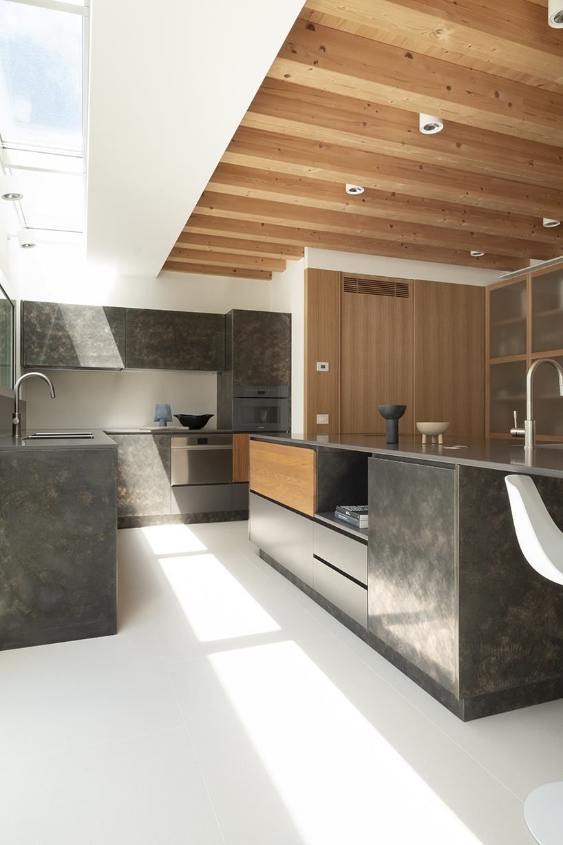 architect francesco pascali designs a villa which pays tribute to the palladian style 8