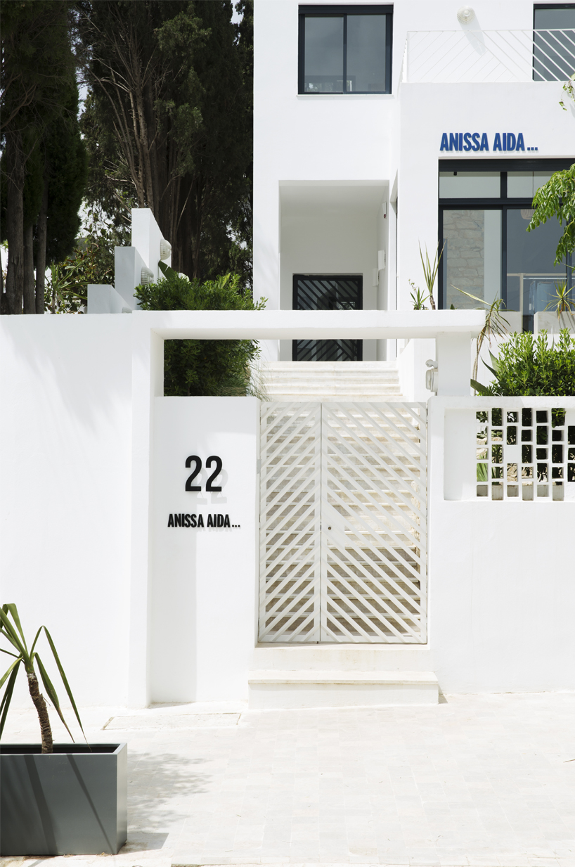 JELJELI studio completes ANISSA AIDA's showroom in tunis designboom