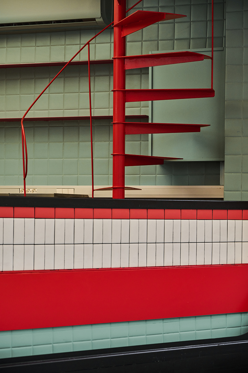 La increíble pizzería de Fuddy Duddy en Atenas 9