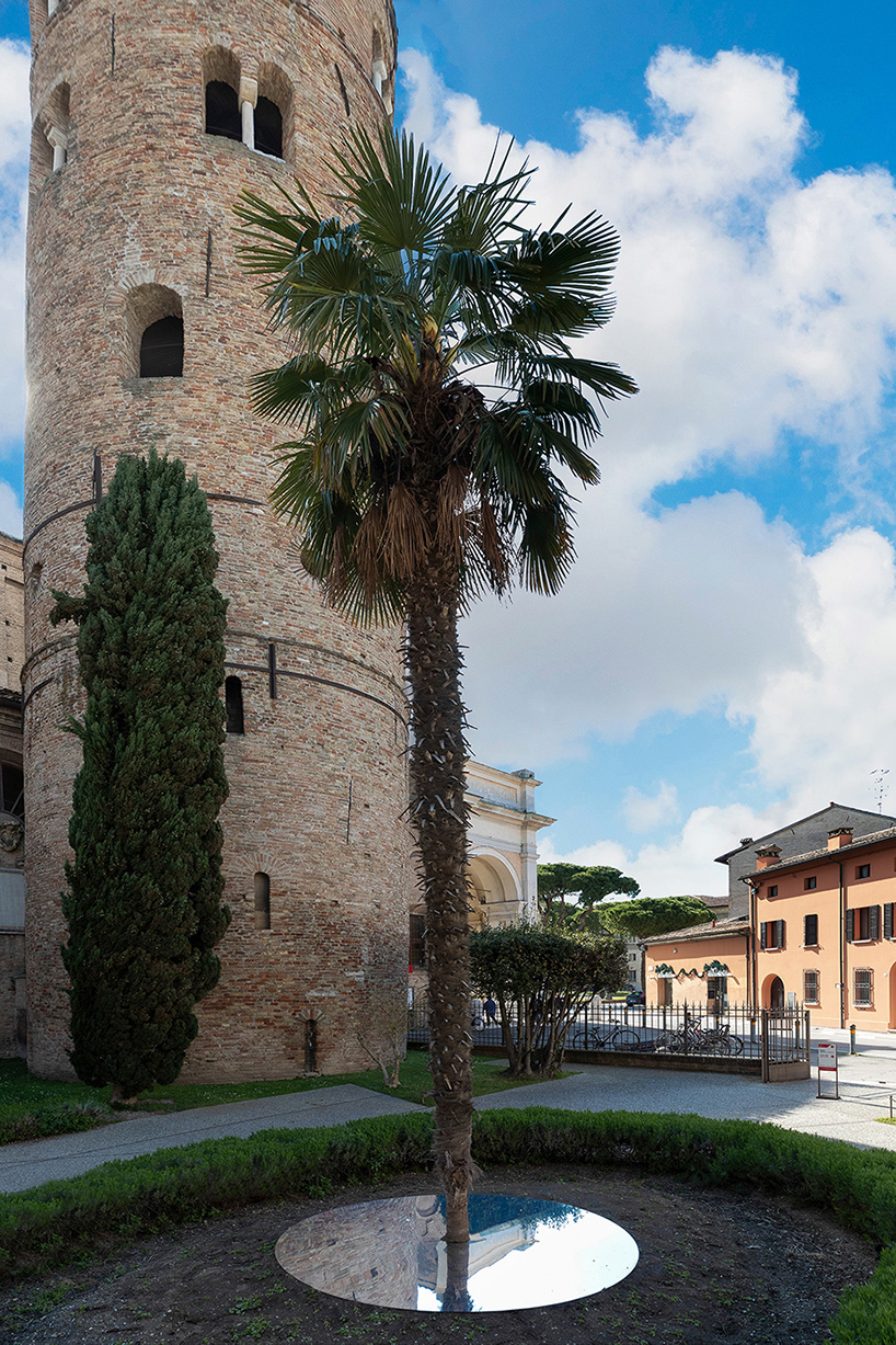 a series of mirror artworks search for a new spatiality at ravenna's heritage sites, italy