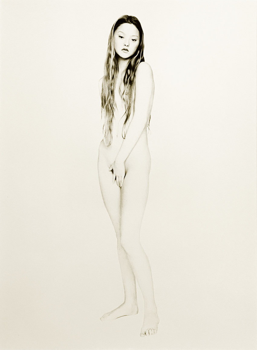 See Paolo Roversi S Ethereal Nude Portraits In New Nudi Exhibition