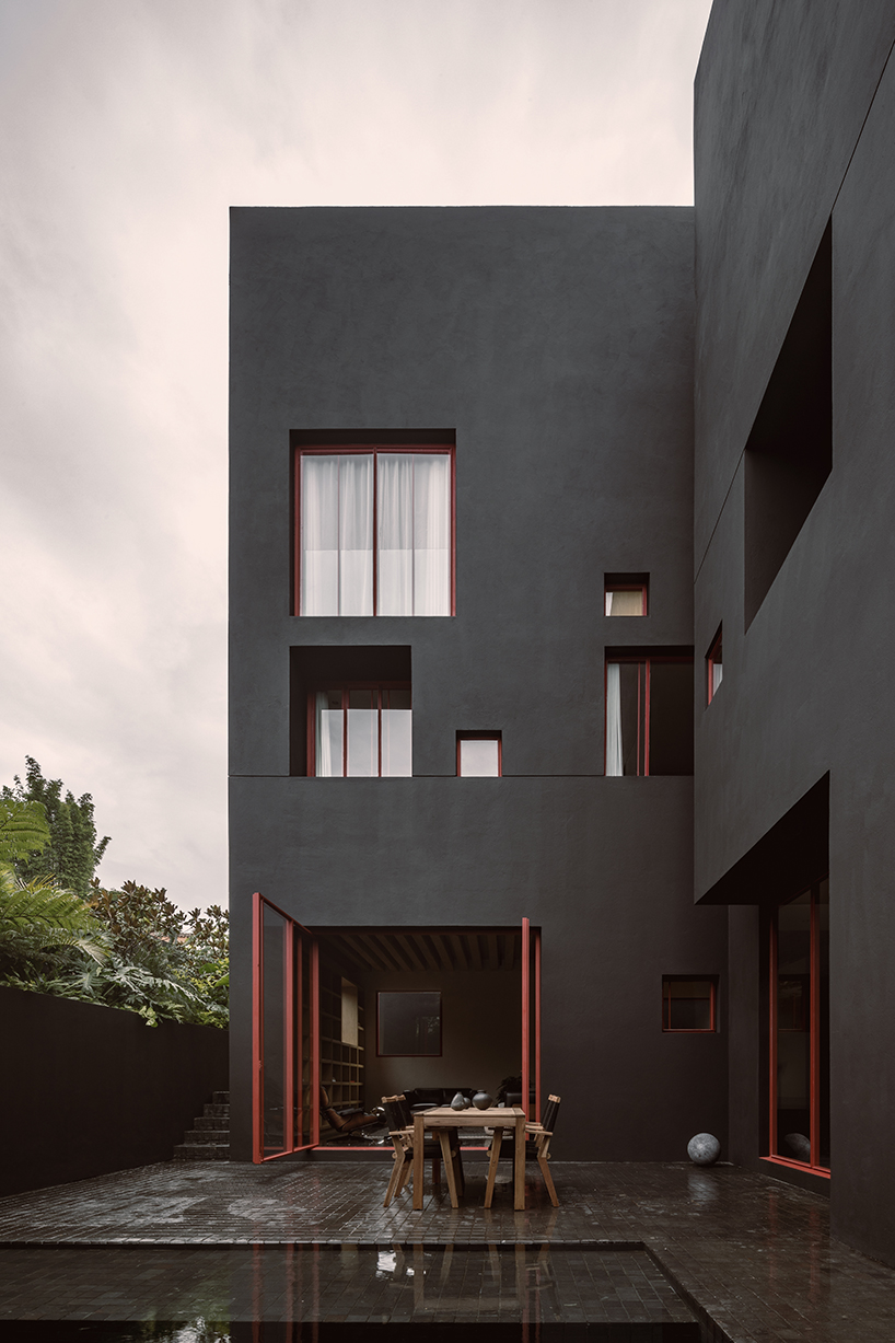 a dark house in xalapa inspired by the natural landscape by lopez gonzalez studio 5