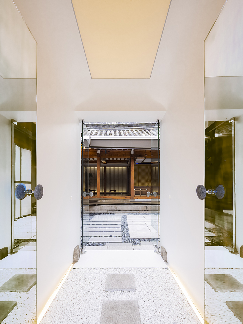 traditional korean style house cafe bidam 10