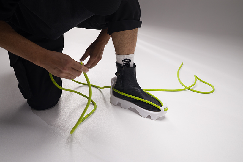 Las zapatillas de deporte impresas en 3D de Daniyar Uderbekov se adaptan a las suelas del usuario con cordones de cuerda de escalada de roca