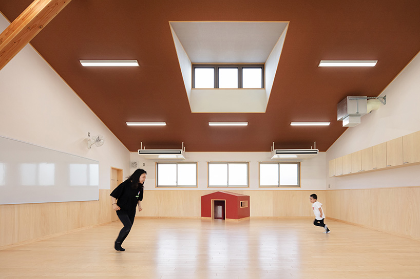 katsuhiro miyamoto associates completed a courtyard type nursery school set in a remote town in hyogo prefecture 9