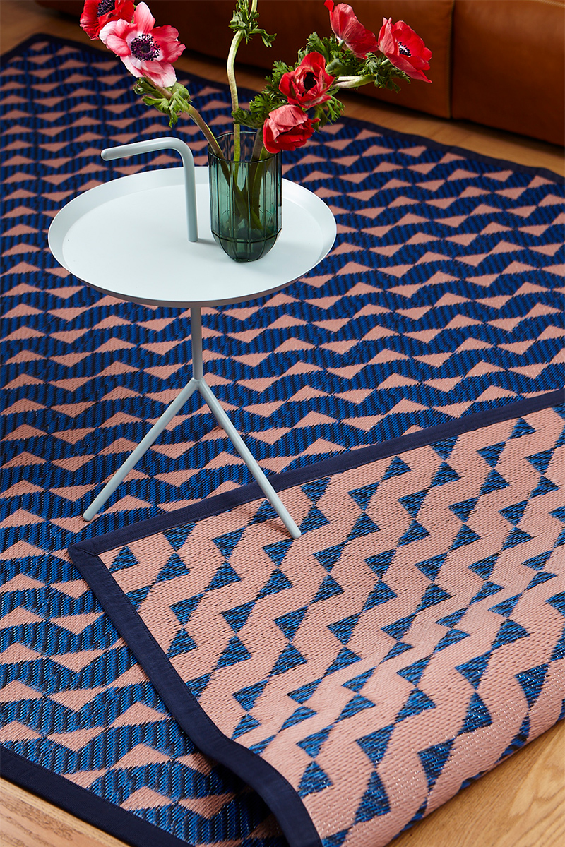 pdm brands first mat collection is developed from the superimposition of simple geometric forms like its name stride 4