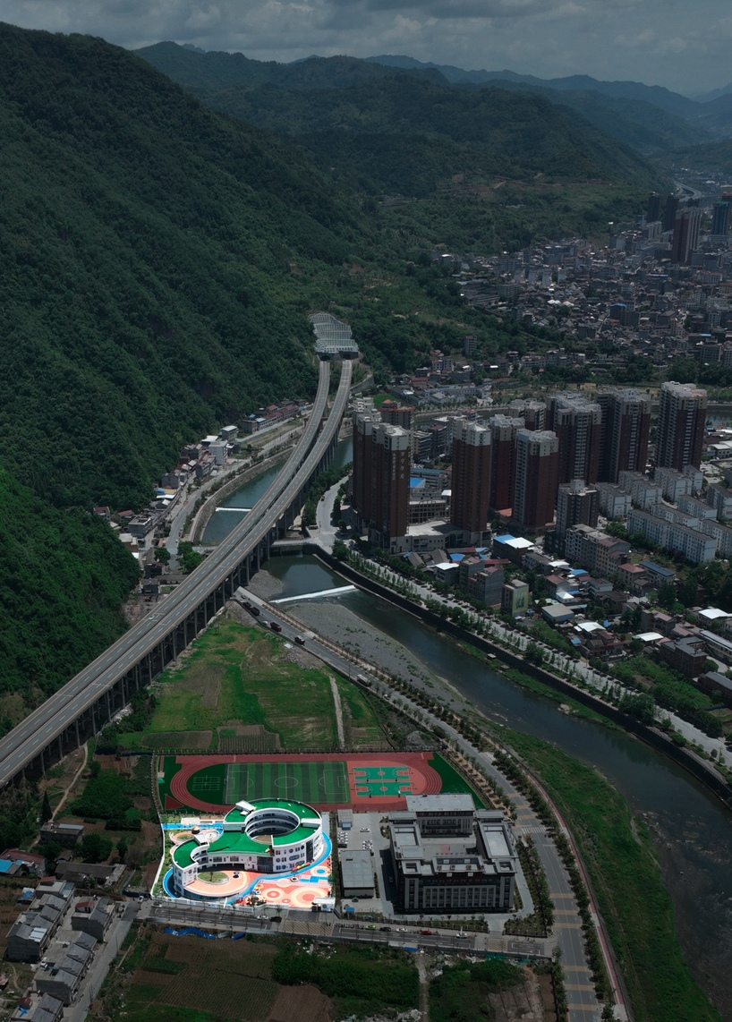 the most beautiful kindergarten in china is in the county seat from zero to one one is infinite %e2%88%9e 1