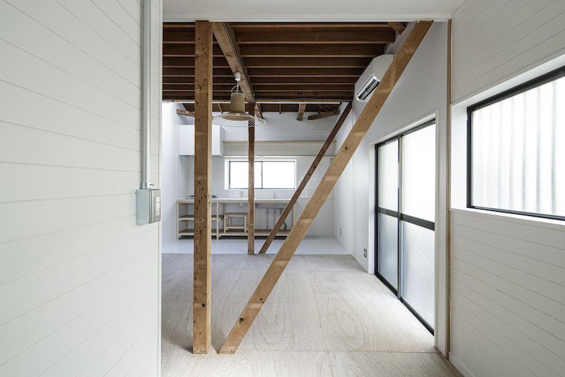 ROOVICE restores openness in Yokohama's traditional two-story house