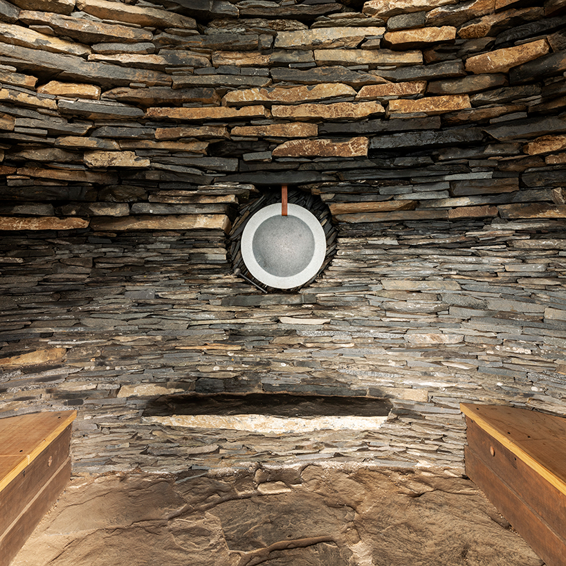 Suchaillou Stone Shelter incorporates inside the rocky rock along the Santiago de Compostela route