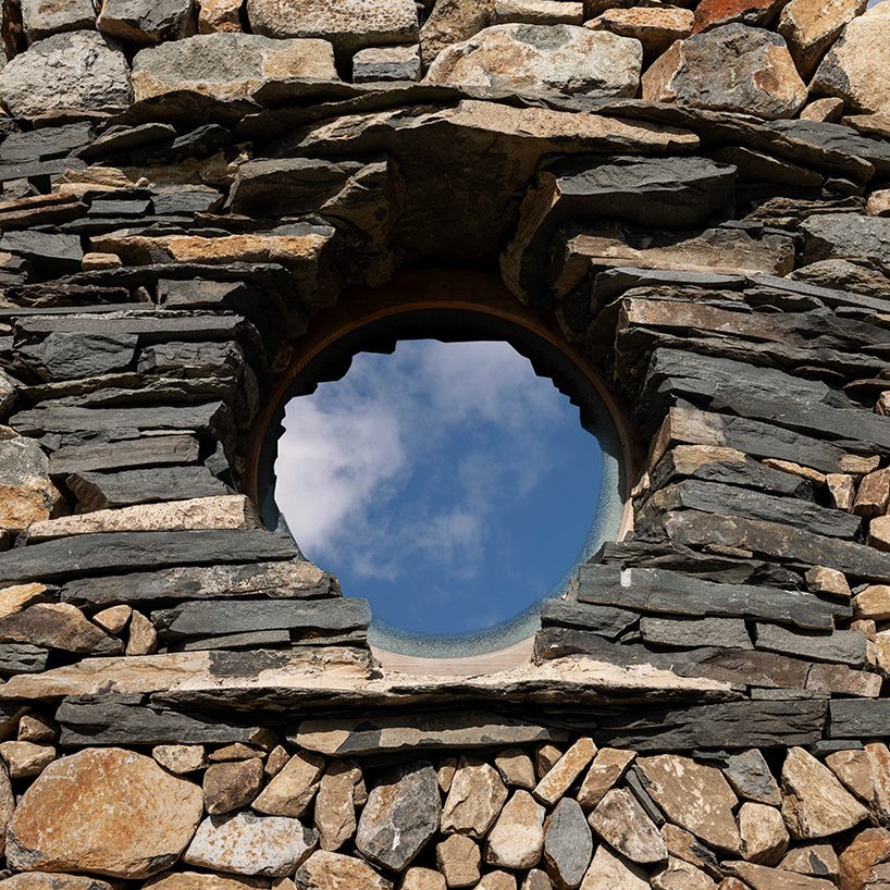 Suchaillou Stone Shelter incorporates inside the rocky rock along the Santiago de Compostela route