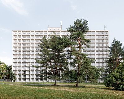 atrium architekti transforms 1960s workers’ dormitory into 507 homes in slovakia