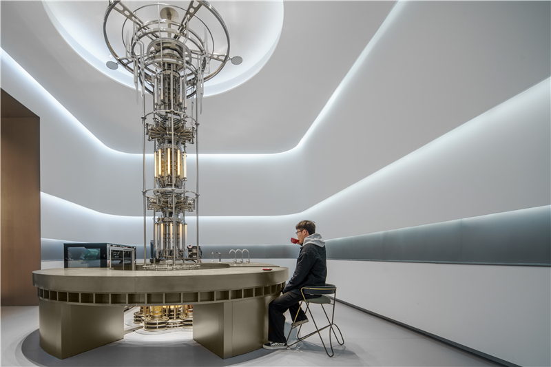 wang yong moving a perpetual motion machine into the pop up shop of zhima health 7