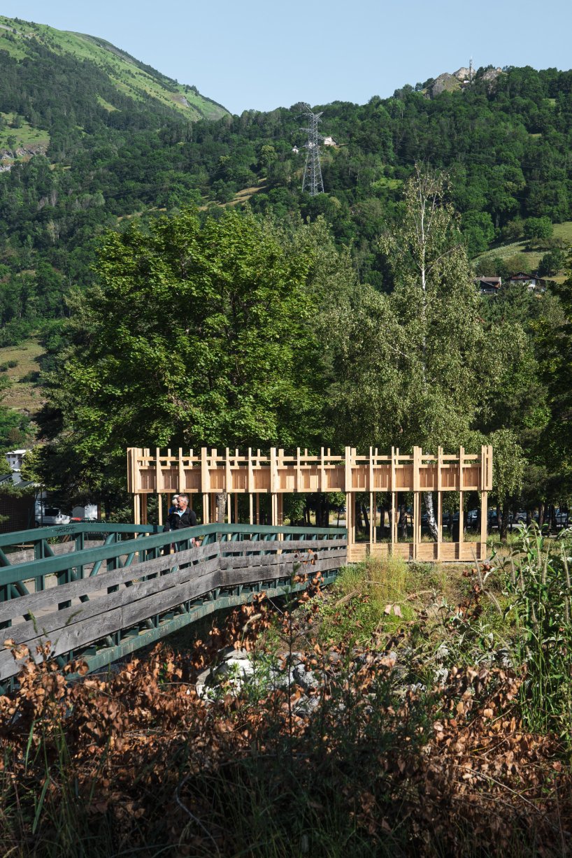 martin gaufryau's installation emerges as 'structural forest' of pine porticos in french park