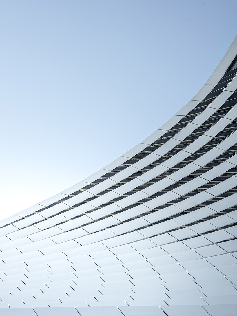 line+'s sports mall draws from waterflow and mountainous contours in china