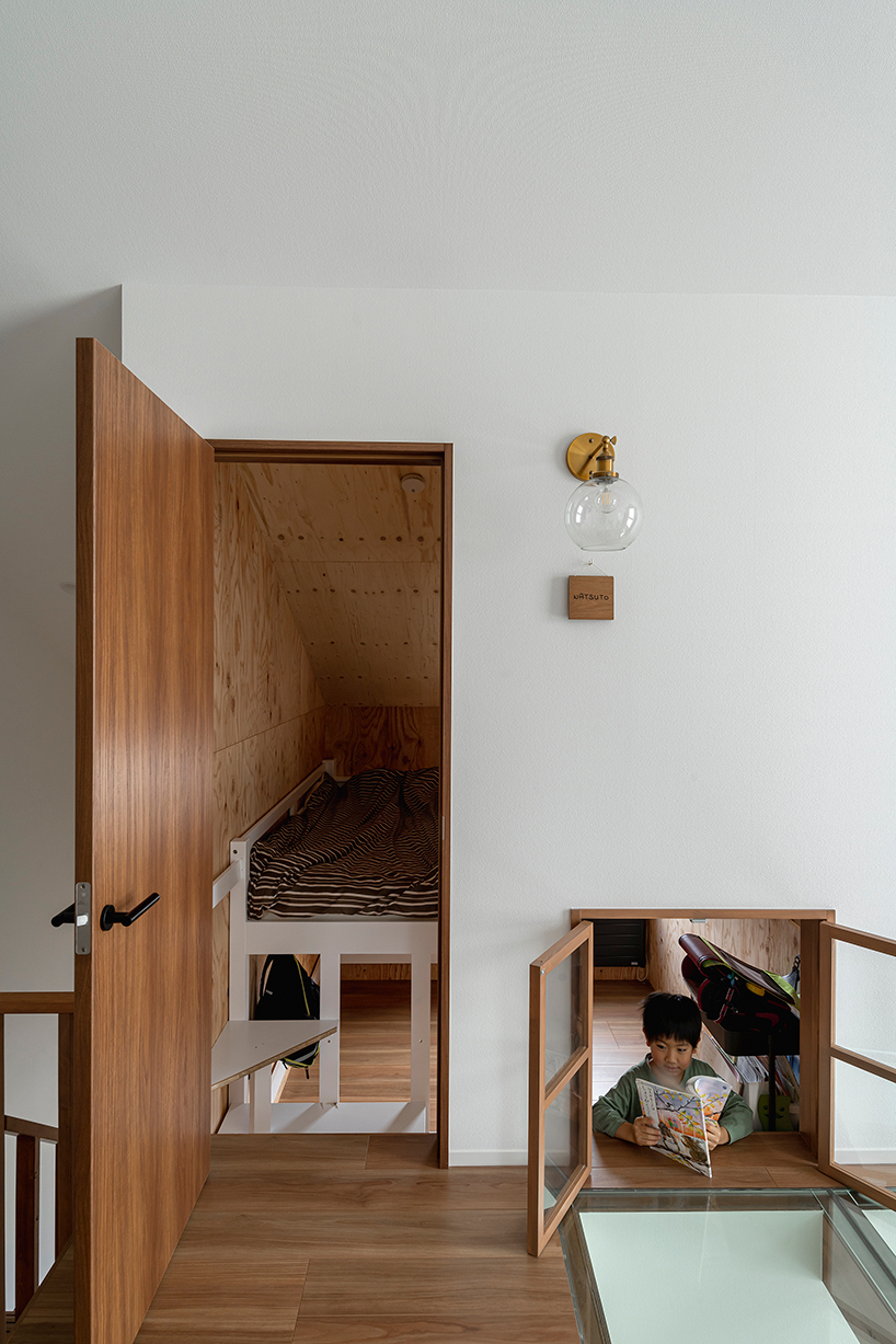 ryuji yamashita architects created a house where children can feel connected even when they are in private rooms 9