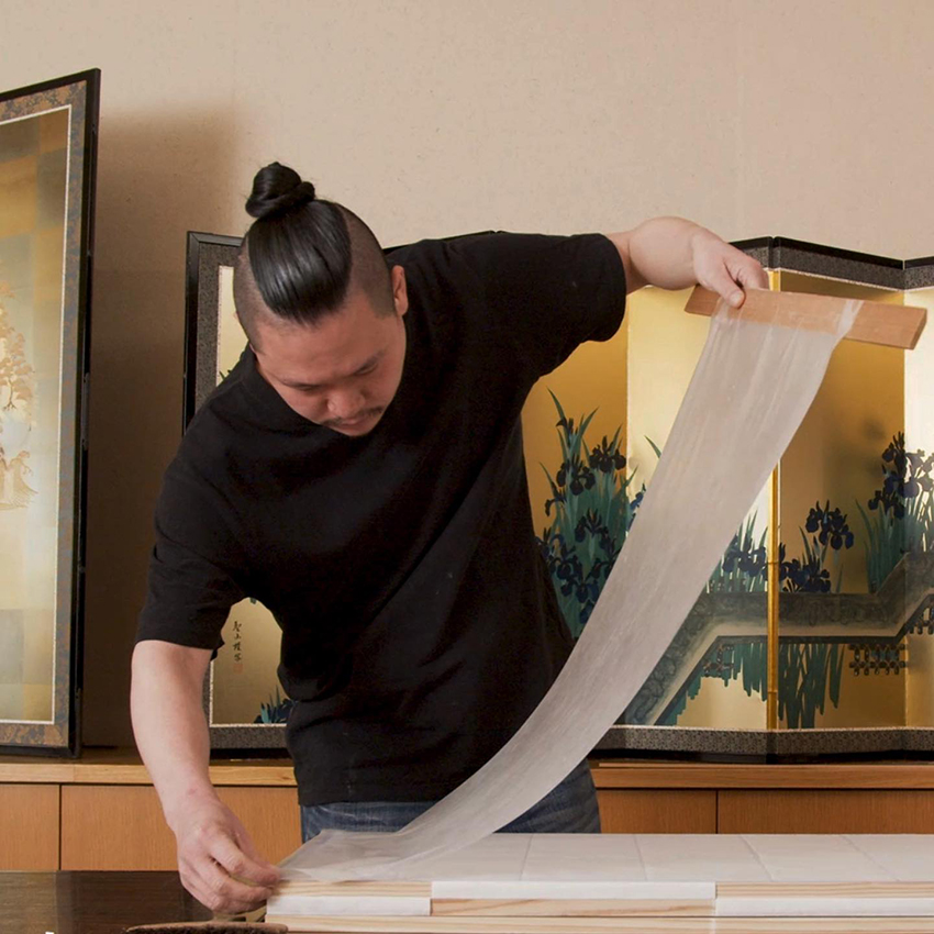 Studio bycolor merevitalisasi seni layar Jepang kuno untuk pekan desain Milan
