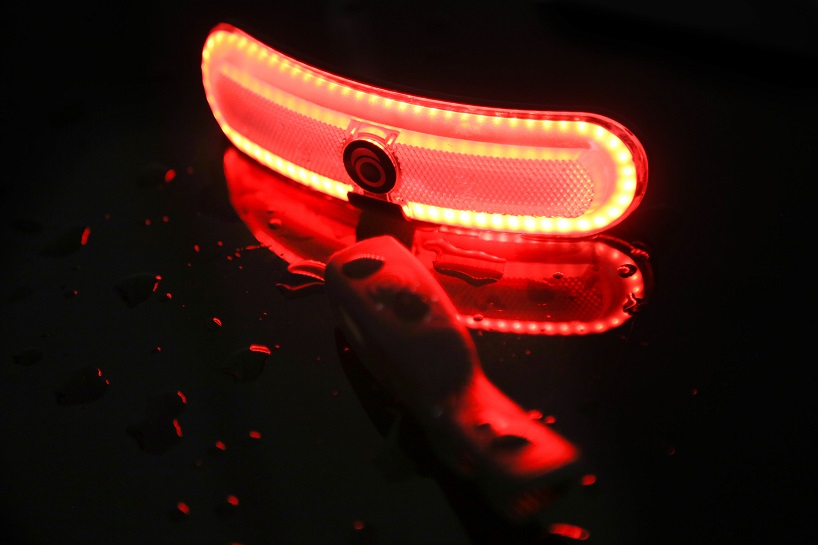 the first brake light that actually works for bikes 6