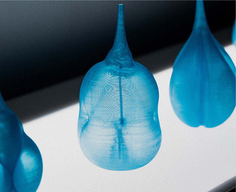 ayelet kimchi's inflatable containers combine traditional glassblowing + 3D printing