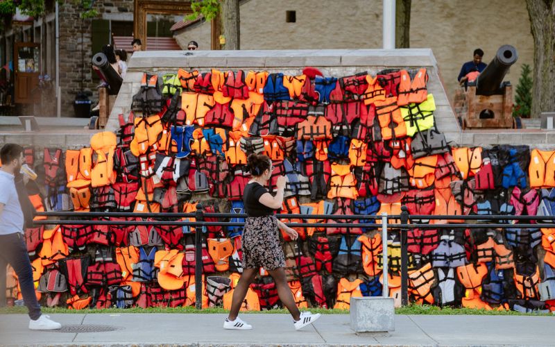 ai weiwei installs 2000 life jackets for syrian refugees at the royal battery in quebec