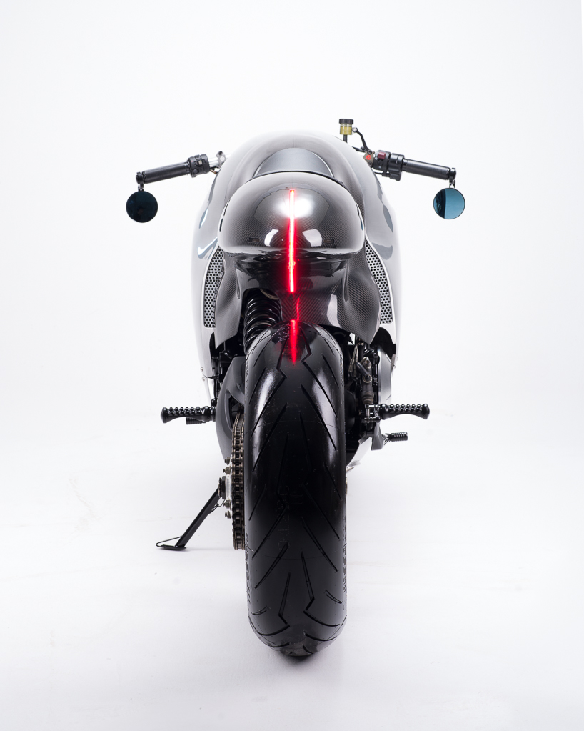 bandit9 combines hand-brushed aluminum and carbon fiber in ducati 821 motorcycle - 11