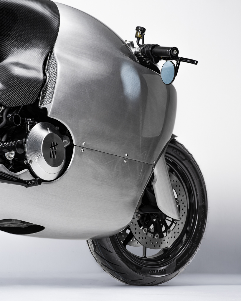 bandit9 combines hand-brushed aluminum and carbon fiber in ducati 821 motorcycle - 6