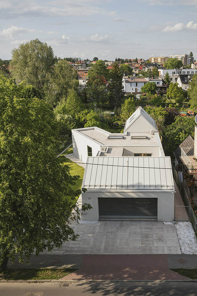 V-shaped house by IFA group in poland optimizes natural light