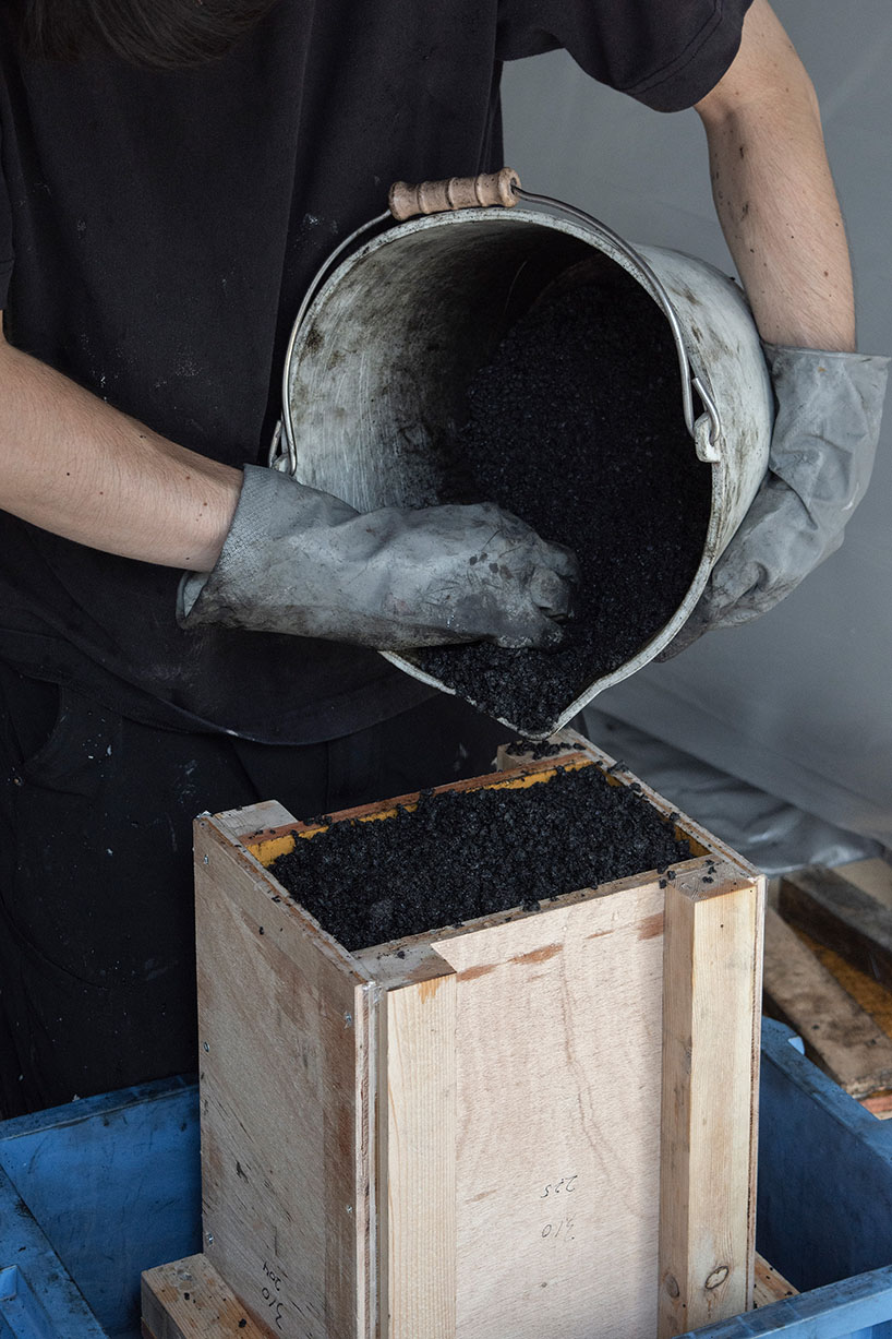 so koizumi lanza nueva colección de muebles de asfalto 12