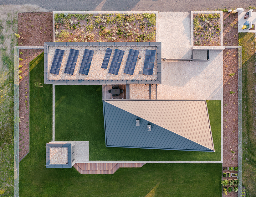 house in a meadow 1