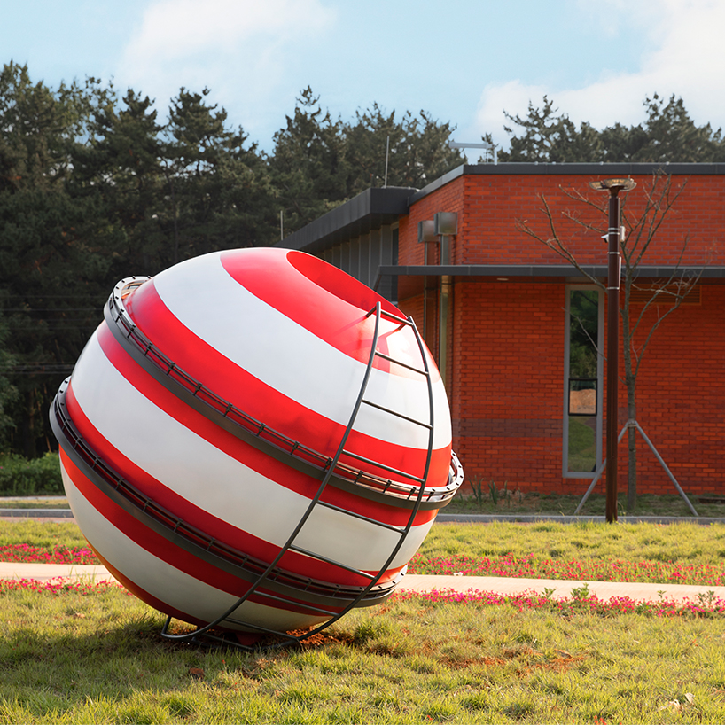 the roaming chimney 1