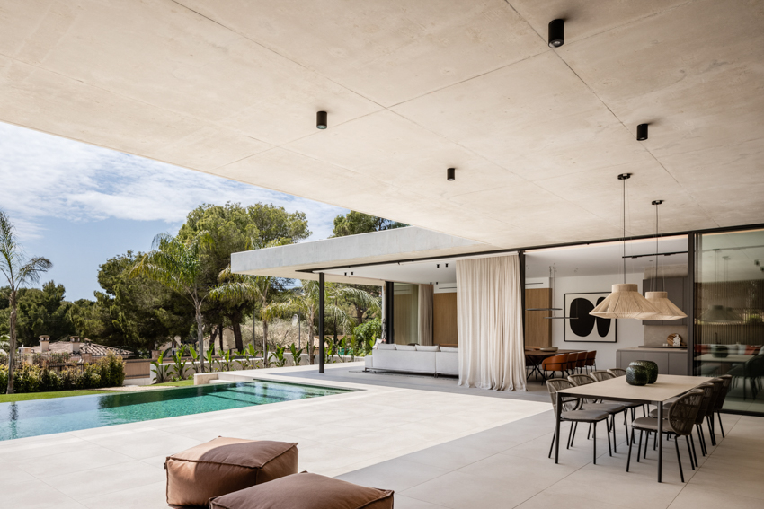 concrete 'envy house' exudes contemporary mediterranean sophistication in mallorca