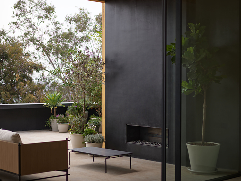 echegaray by PPAA emerges from mexican hillside as a natural stone