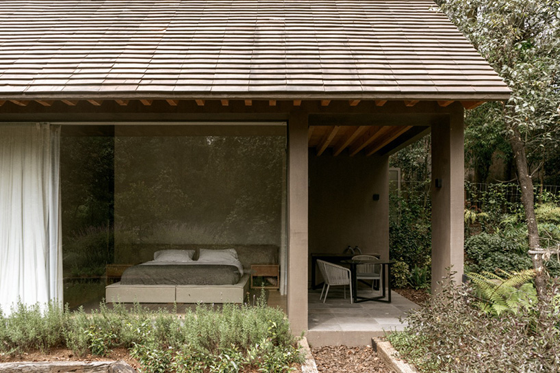 PPAA's ananda retreat in mexico encloses central terrace blurring inside and outside