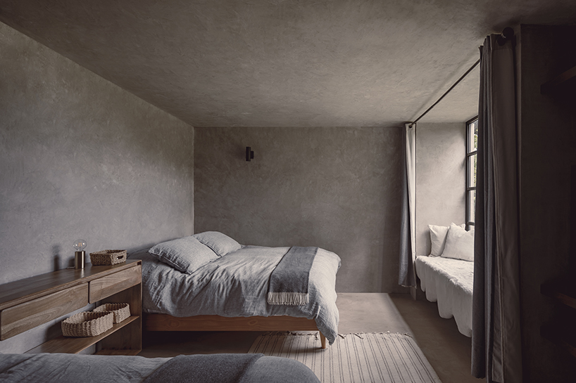 'el aguacate' weekend house composes off-the-grid living experiences in mexico