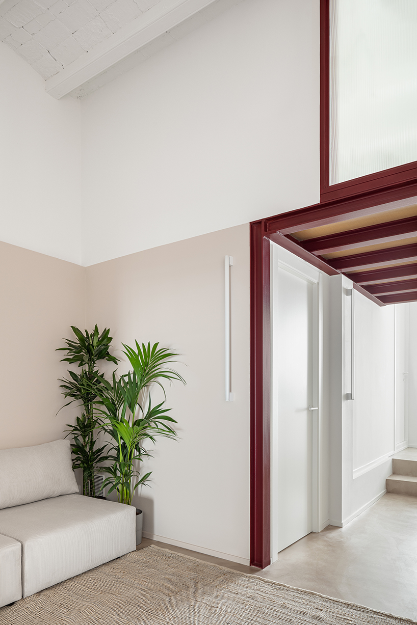 castillejos project reconversion of a commercial premise into a loft apartment in barcelona 11