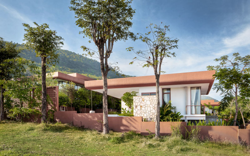 homestay&rsquo;s raised platforms and elevated pools trace cambodia&rsquo;s mountainscape