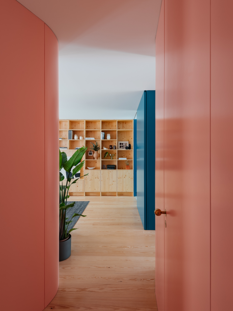 ala.rquitectos integrates light-filled courtyard into renovated lisbon apartment