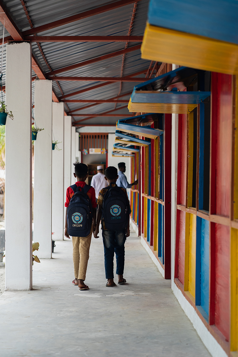 disaster-proof 'bridge schools' in cyclone-prone bangladesh provide accessible education