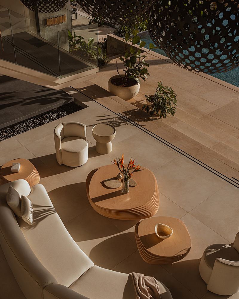 cantilevered planes of QBO3 arquitectos' casa yume frame tropical views in costa rica